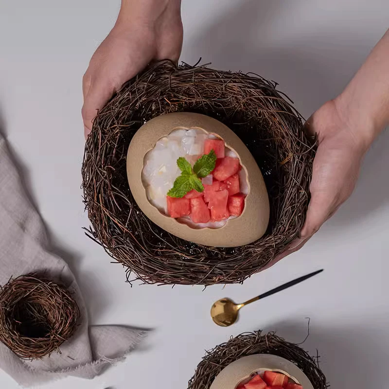 

Creative Eggshell Featured Bird's Nest Net Red Dessert Bubble Noodle Bowl Ceramic Dinosaur Tableware