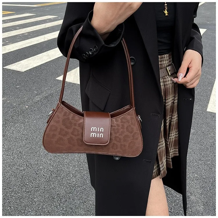 

2025 New Retro Women's Bag - Korean Style, Versatile Small Shoulder Bag, Fashion Niche Handheld/Underarm