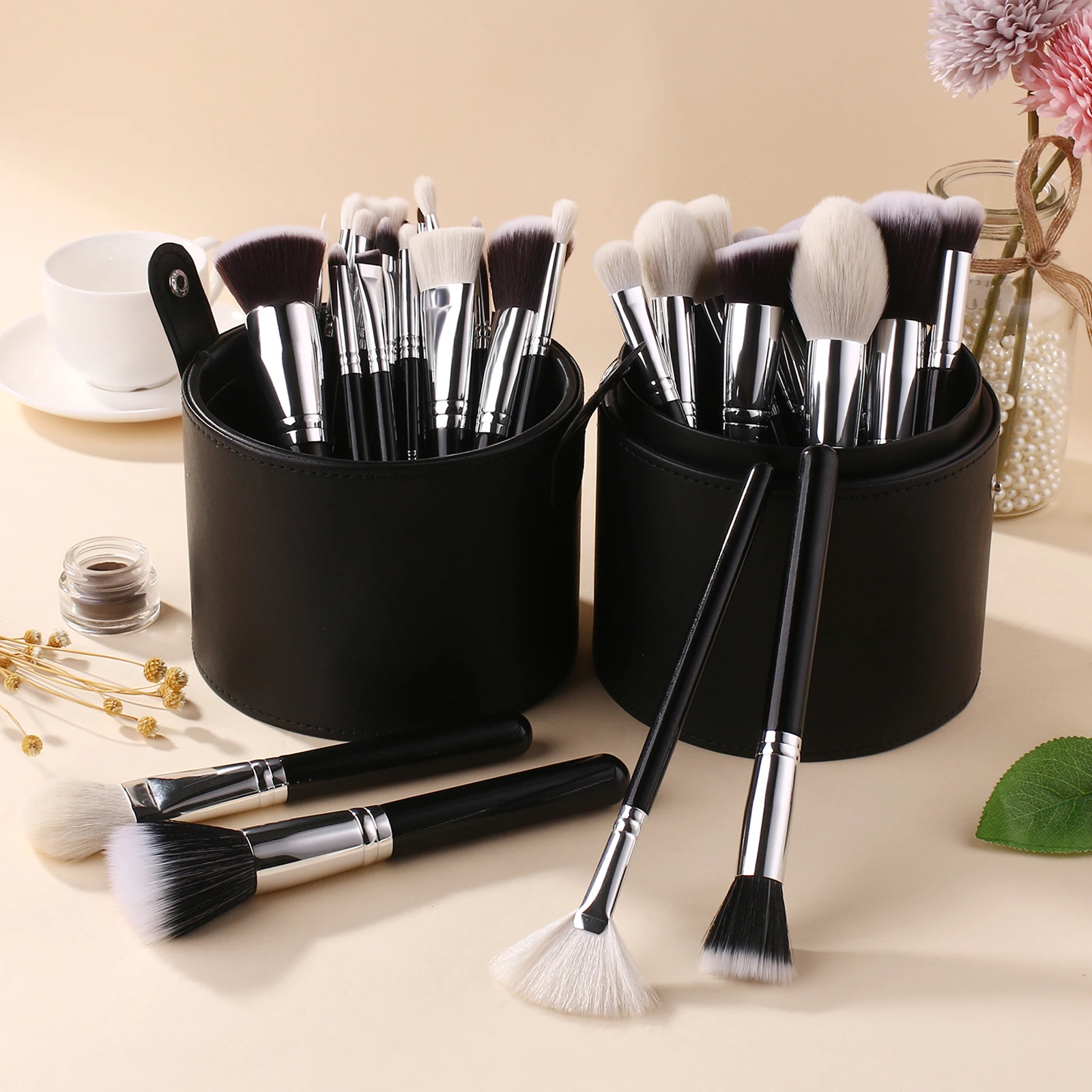 Makeup Brushes Storage Holder PU Large Capacity Cylindrical Eyebrow Pencil Brush Holder for Vanity Countertop Home Table Girls