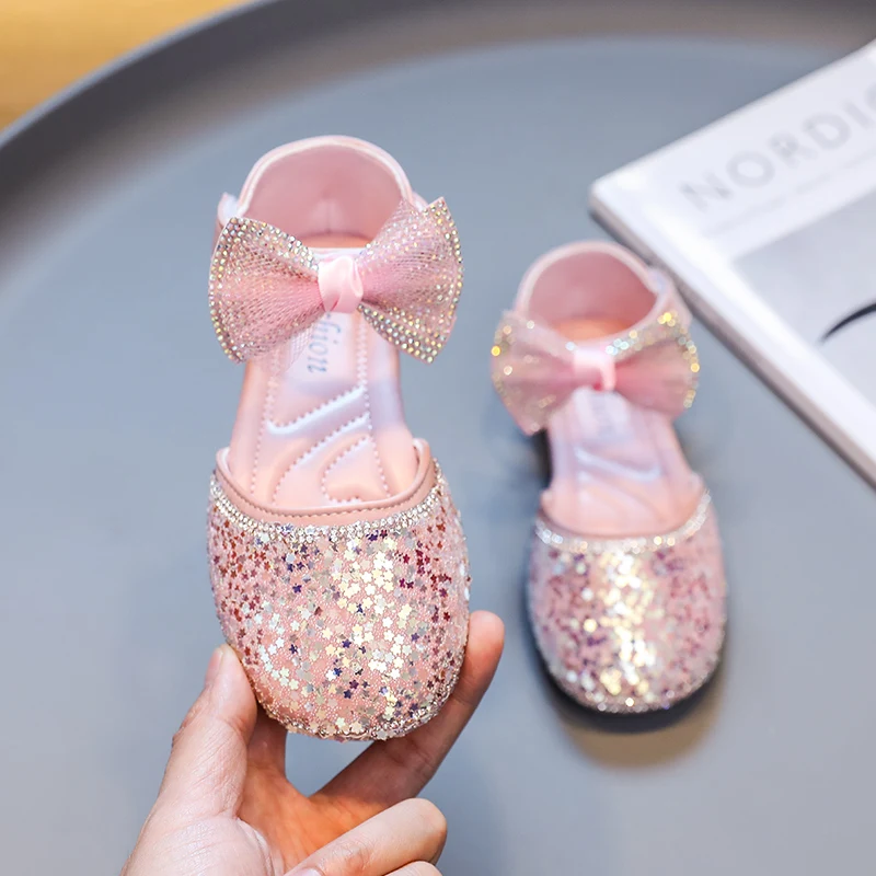 

Children Sandals for Girls Versatile Sequins 2023 Simple Soft Non-slip Breatheable Princess Mary Janes for Party Wedding Shows