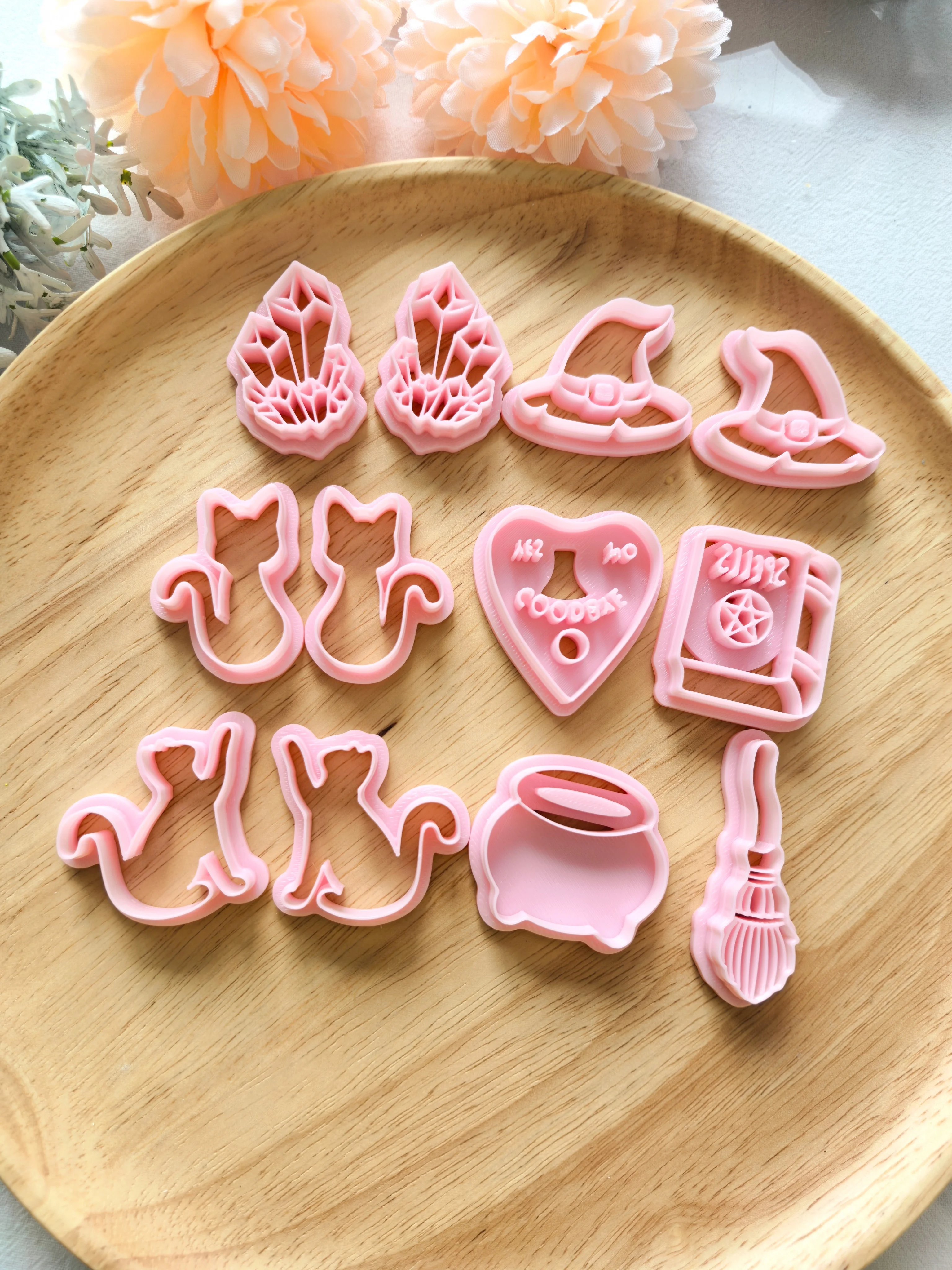 Halloween Series Polymer Clay Cutter Cat/Witch Hat/Crystal/Spell Book Shaped Clay Cutting Molds For DIY Earring Jewelry Hand Too