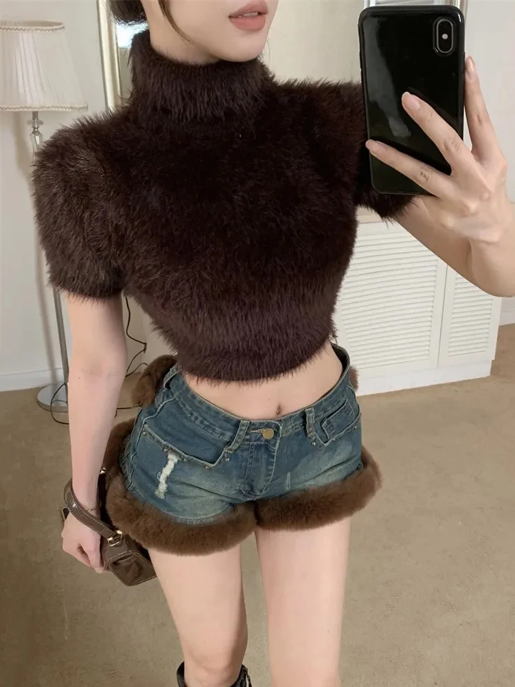 ReddaChic 冬用ファジーレディースジーンズショーツ フェイクファー パッチワーク オールドストレッチ スリム フリンジ カーゴデニムショーツ ギャル Y2K ストリートウェア