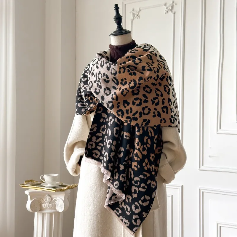 

Korean-style leopard print design versatile color-blocking double-sided cashmere-like scarf dual-use warm neck scarf