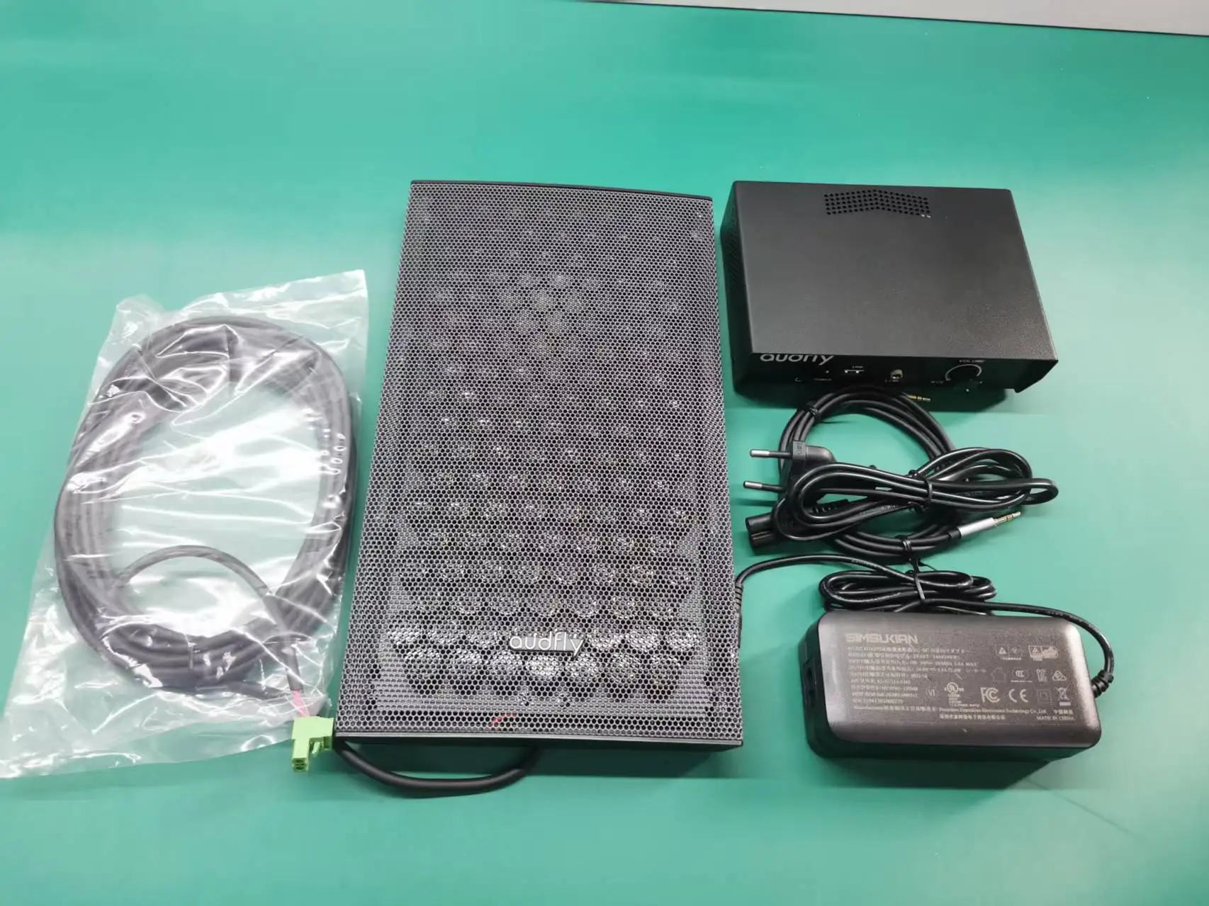 

Directional Sound Amplifier Audfly B2 Directional Speaker