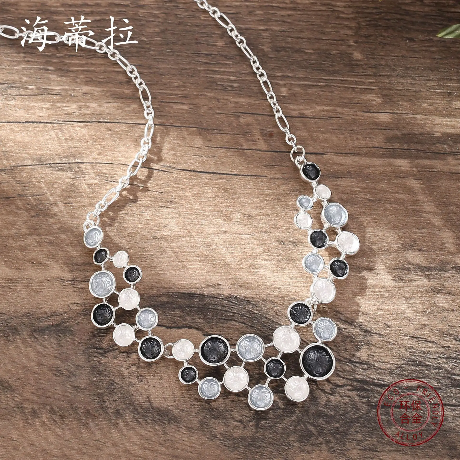 new color painting oil round flower cluster necklace, high-end hollow flower women's banquet versatile neck chain