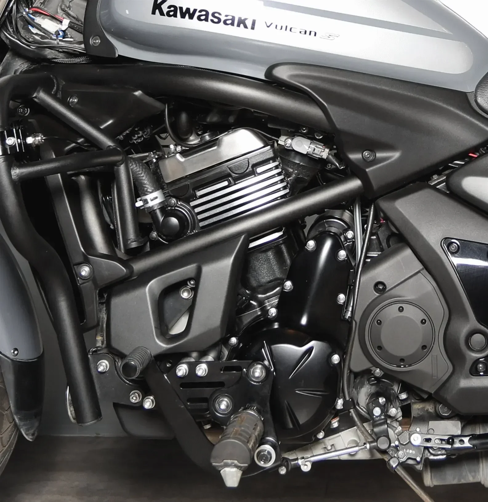 

ДЛЯ KAWASAKI VULCAN S VN650 Аксессуары для мотоциклов Ножные педали Модифицированные и перемещенные 10-сантиметровые задние модифицированные педали