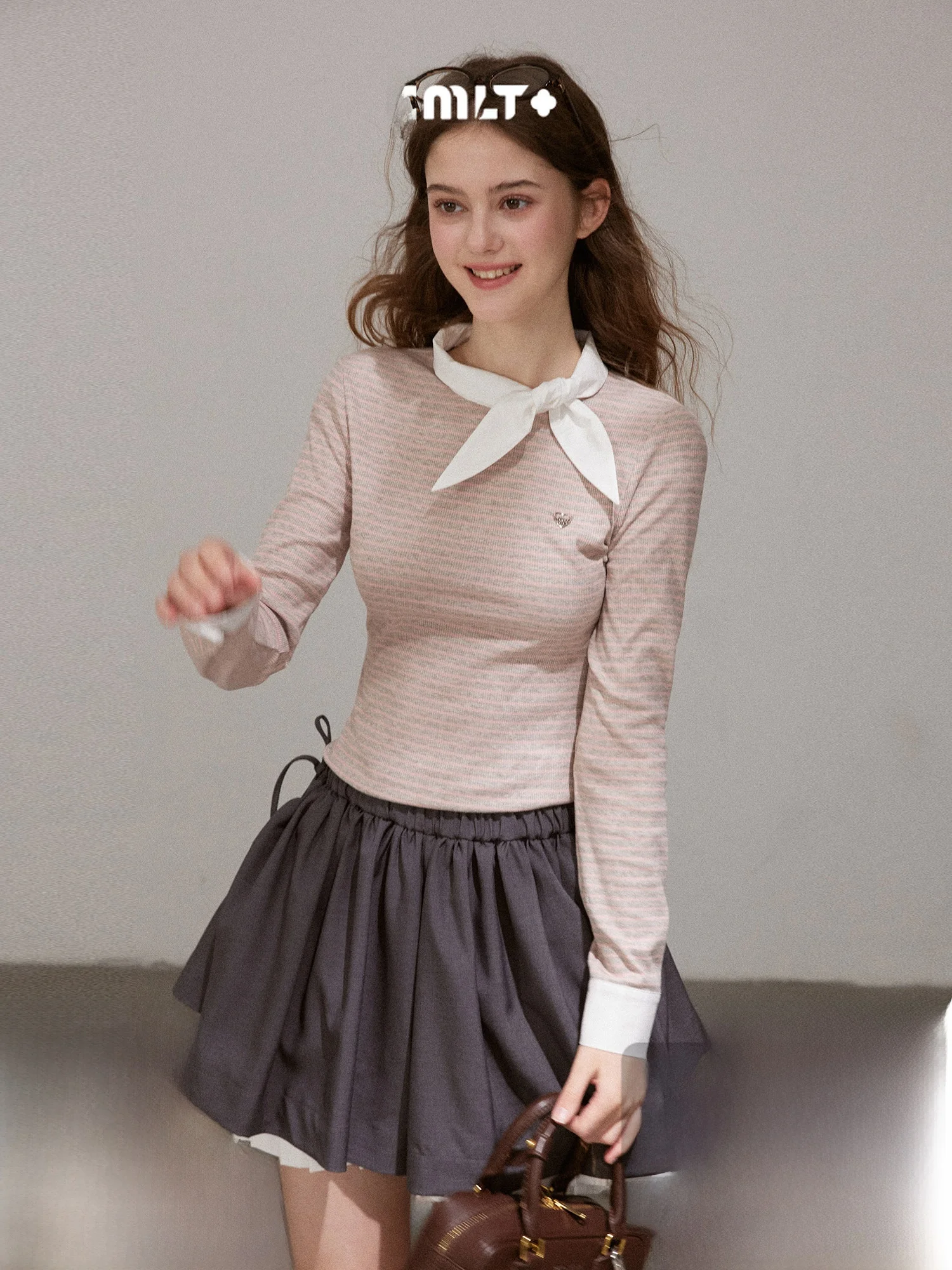 

Slim Fit Long Sve T-irt Women's Design Sense irt Netie Morning Dew Poem Language Cotton Knitted Faion Autumn Wear