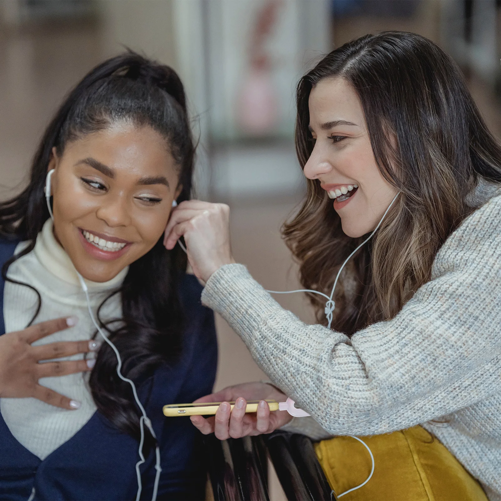 

6Pcs Earphone Audio Adapter 3.5mm U Shape Headphone Splitter 1 to 2 Stereo Jack Splitter Aux Cable for Headset Sharing