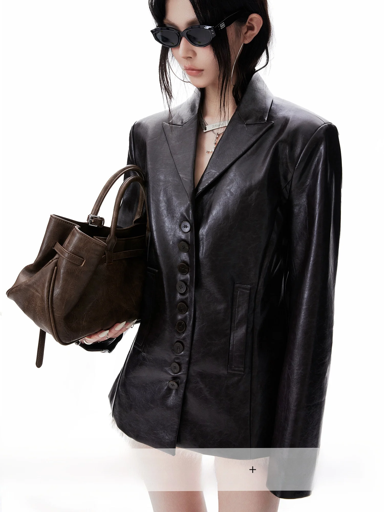 

Modern Cool Retro Loose Single Button Flip Collar Women's Leather Jaet Versatile Classic Sle Long Sve Coat for Young W...