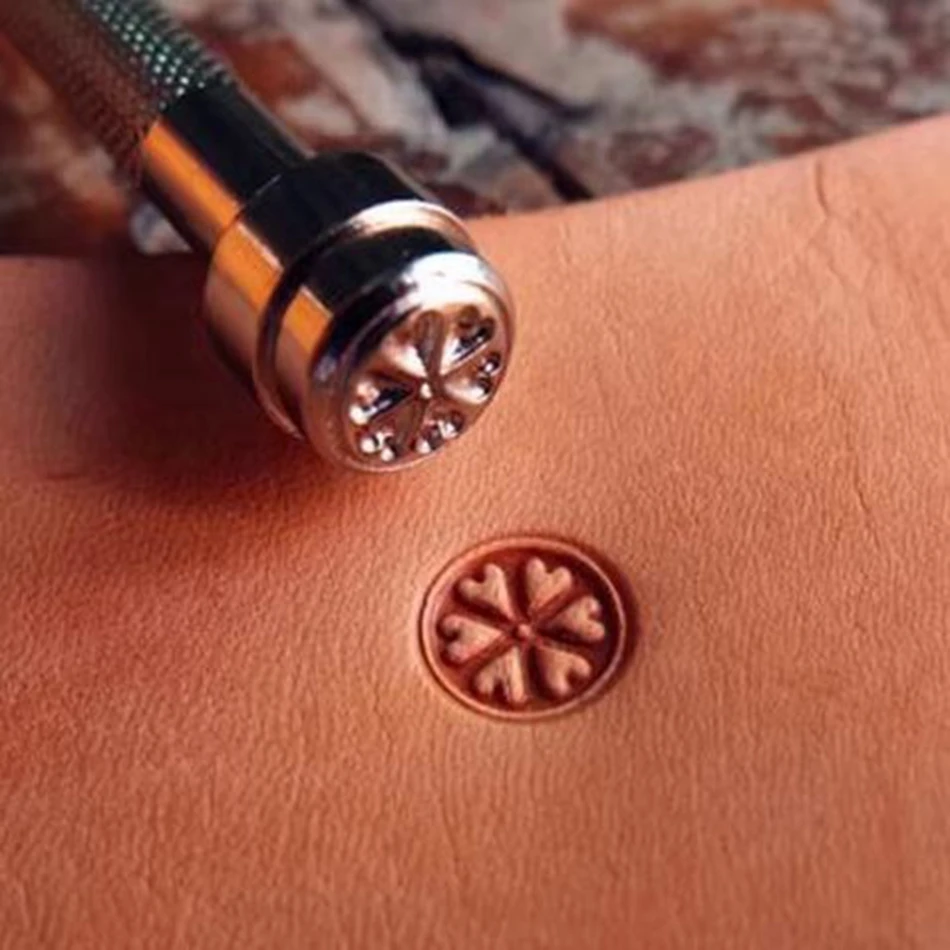 

Leathercraft hardware tools, precision steel engraving and embossing tools, heart-shaped flower core patterns.
