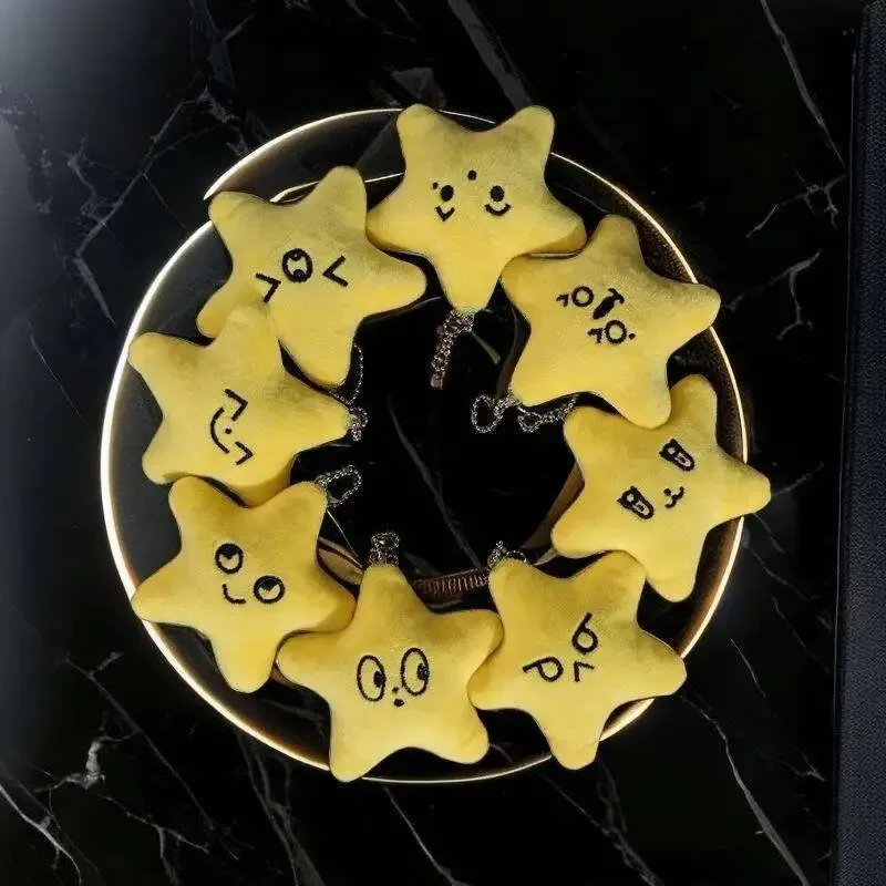 4/8pcs KPOP MARK DoYoung HAECHAN TAEYONG Key chain Yellow Pentagonal STAR Heart  Keychain Plush Pendant For fans Star Soundabl