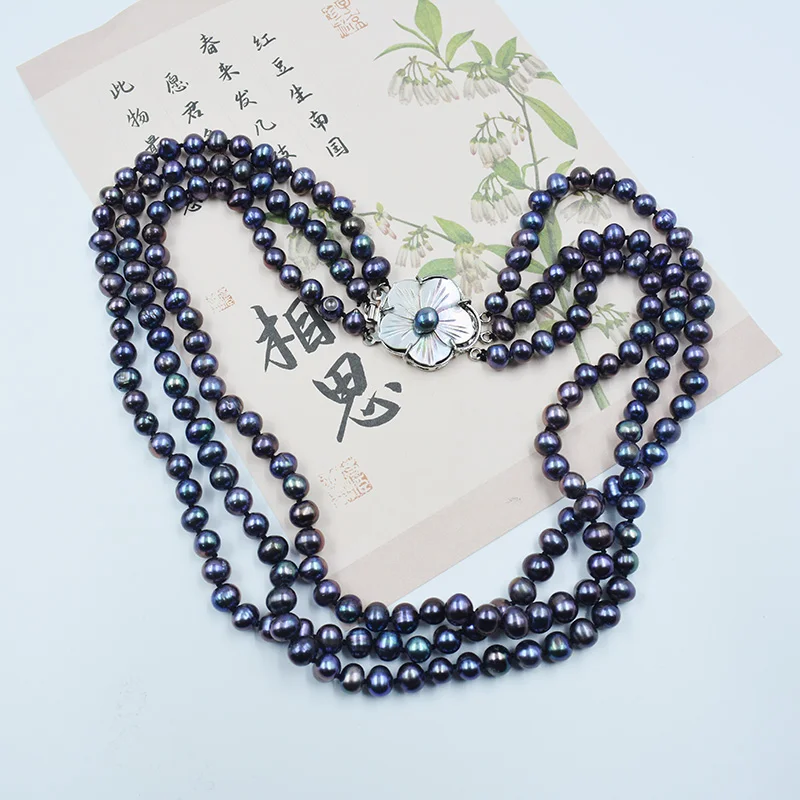7-8MM 3-row natural black freshwater pearl necklace. Very rare black shell pearl clasp 19-23”