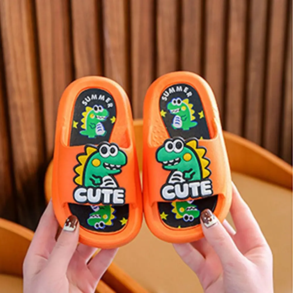 การ์ตูนน่ารักไดโนเสาร์รองเท้าแตะ Anti SLIP PVC การ์ตูนสัตว์รองเท้าแตะสีทึบเด็กห้องน้ํารองเท้าแตะห้องนอน