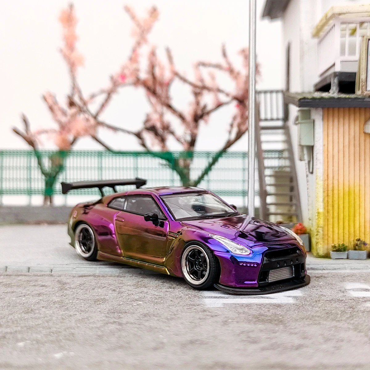 In Stock SOLO 1:64 GTR R35 Rocket Rabbit Wide Body Plating Color Changing Purple Alloy Car Mould