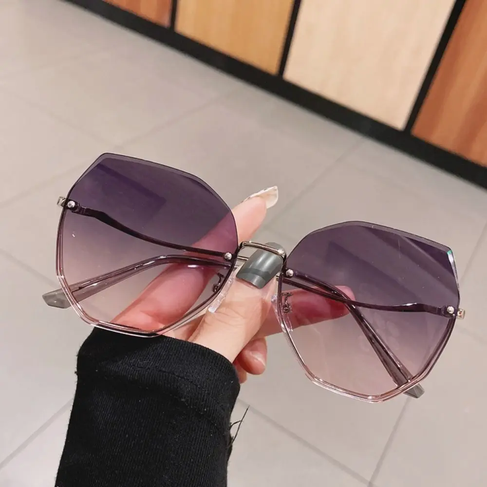 

Солнцезащитные очки в стиле панк для мужчин и женщин, без оправы, дорожные аксессуары, для вождения, в ретро стиле