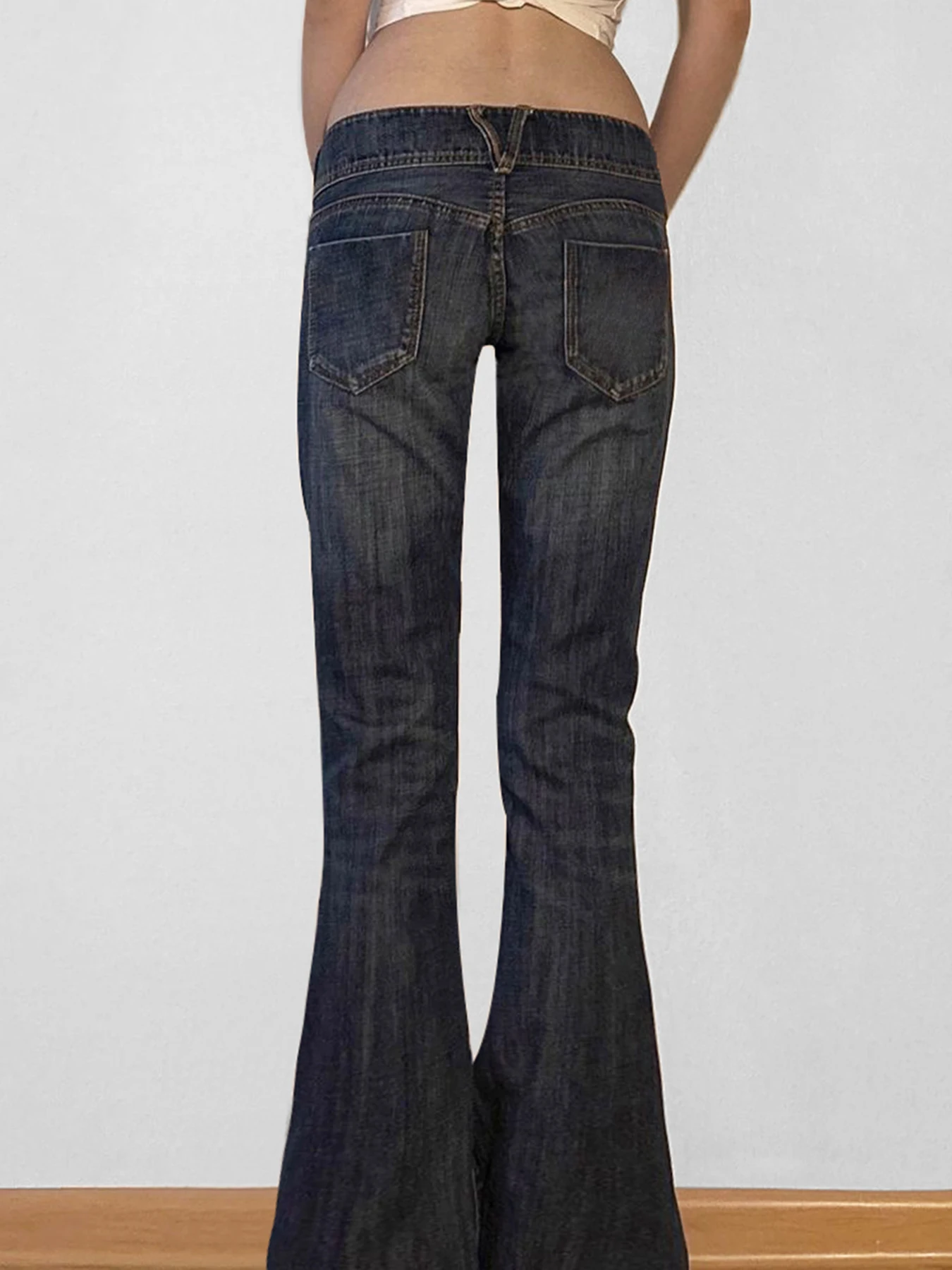 Damskie spodnie jeansowe w stylu vintage Y2k, rozszerzane, zapinane na guziki, z niskim stanem, codzienne spodnie dżinsowe Harajuku z lat 2000, podstawowe spodnie estetyczne.