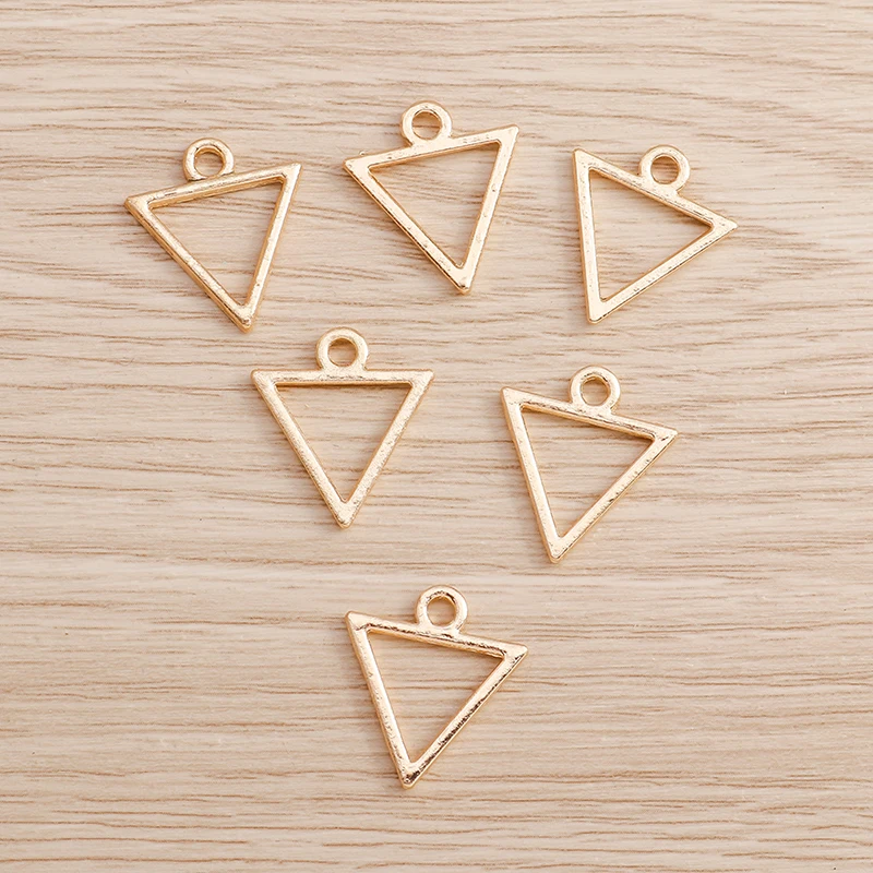 Tusember 20 Stück 20 x 18 mm vergoldete dreieckige Anhänger für Anhänger, Halsketten, Ohrringe, handgefertigter Schmuck, Zubehör, DIY-Handwerk – Detail 4