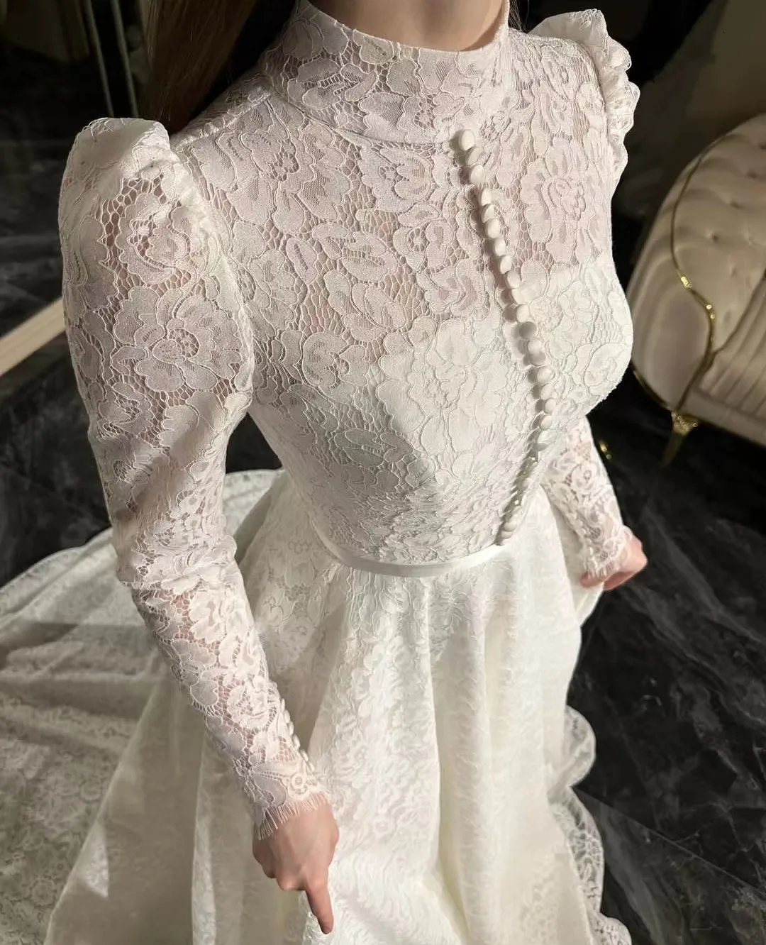 Lace A-Line Wedding Dresses 2023 High Neck Buttons Long Sleeves Court Train Customizable Vintage Bridal Gowns Vestidos De