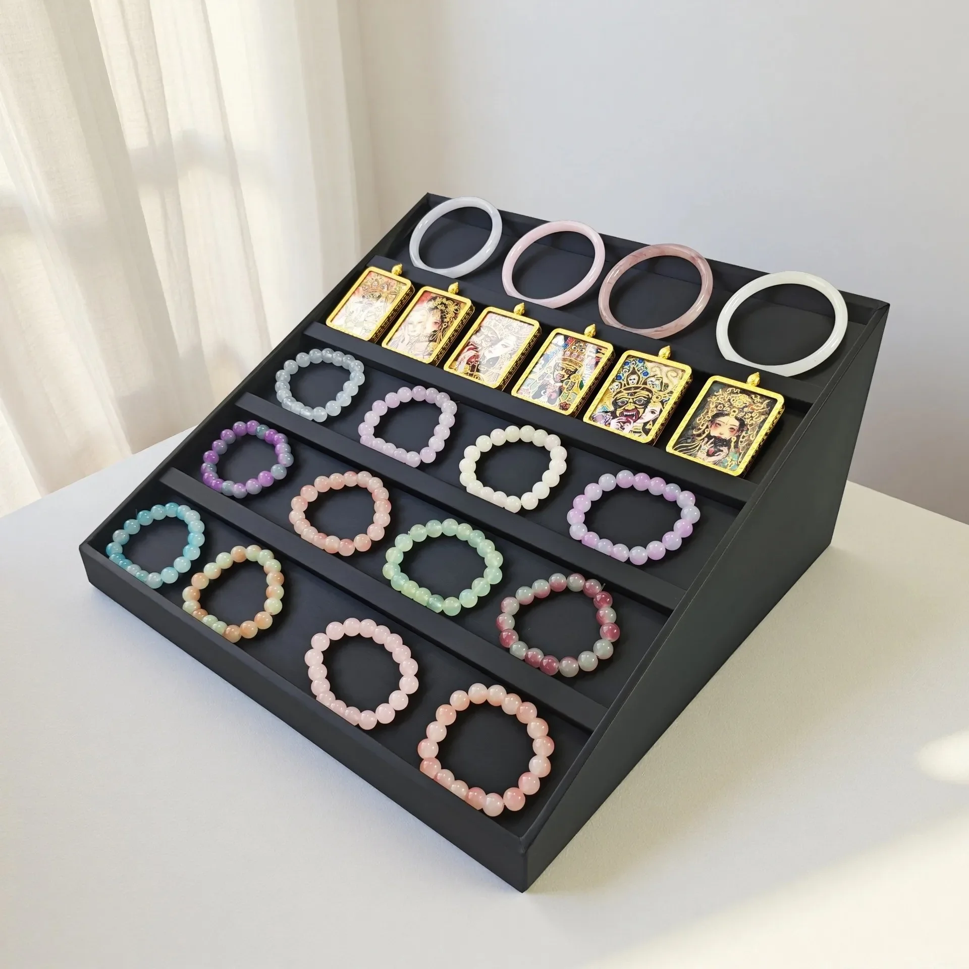Multi-layer ladder live broadcast jewelry display rack Slope trapezoidal display shelf Amulet Thangka glasses jewelry display ra
