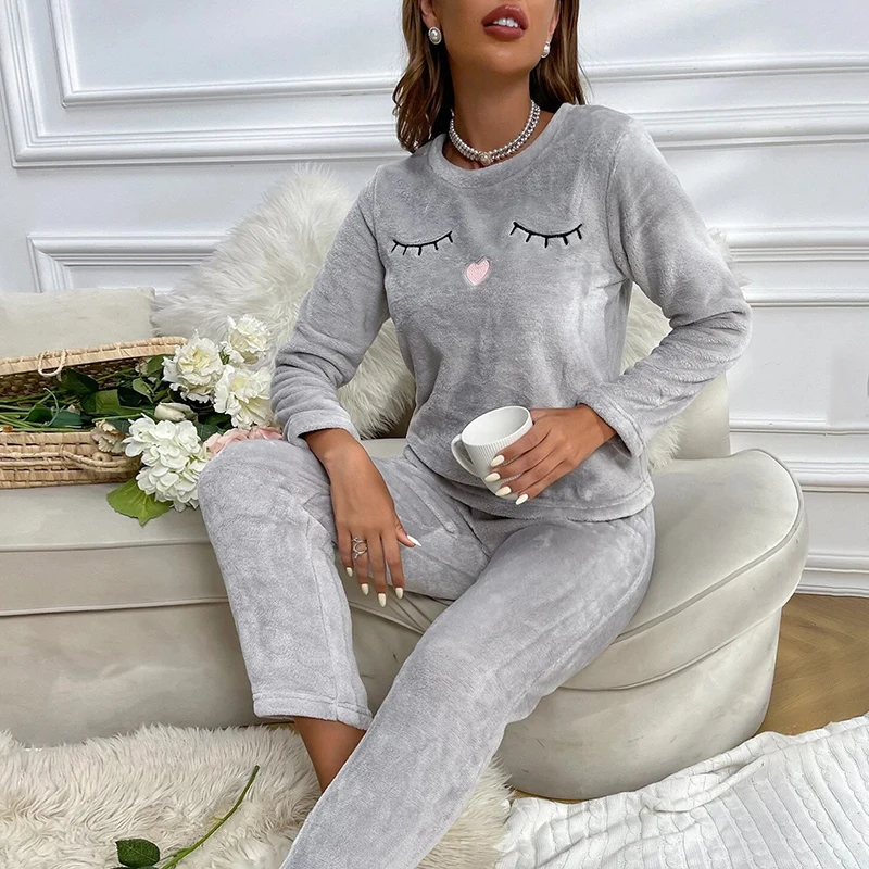 Women\'s Eyelash & Cloud Pattern Flannel Thicken Casual Pajama Set Winter Long Sleeve Tops Pants Sleepwear Soft Comfort Homewear