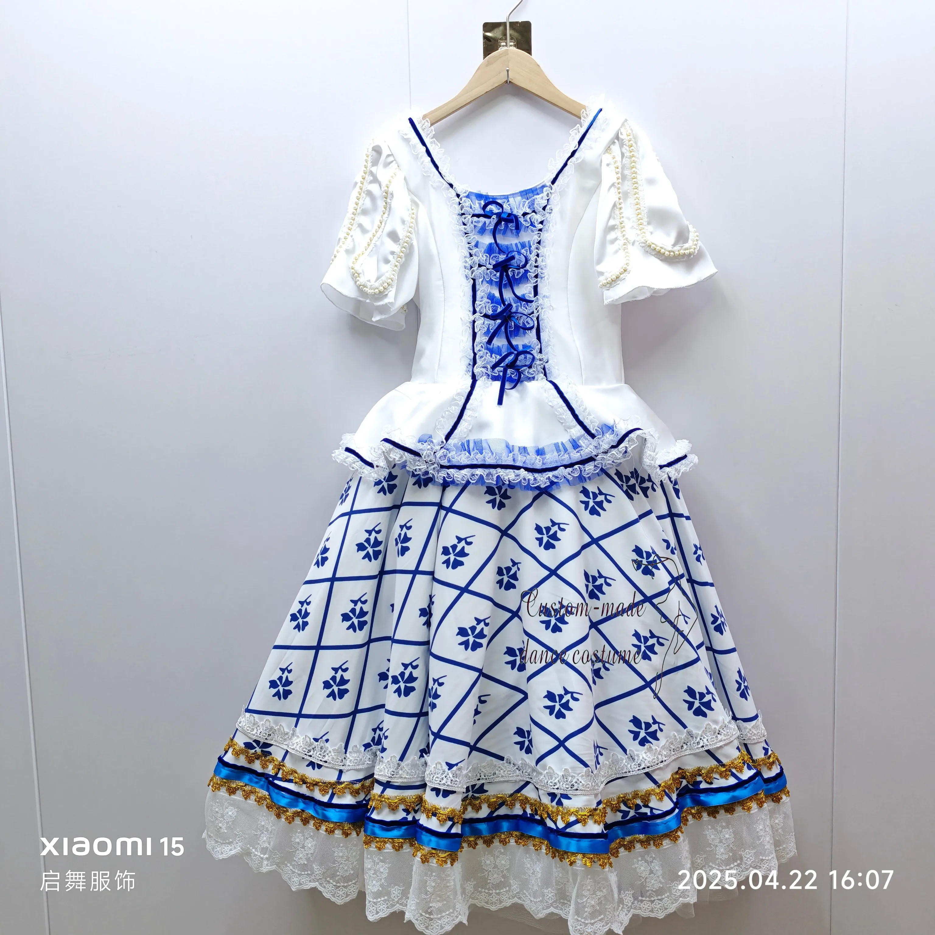 Nouvelle robe de danse de ballet pour filles, jupes tutu en tulle, vêtements de danse. BT-18