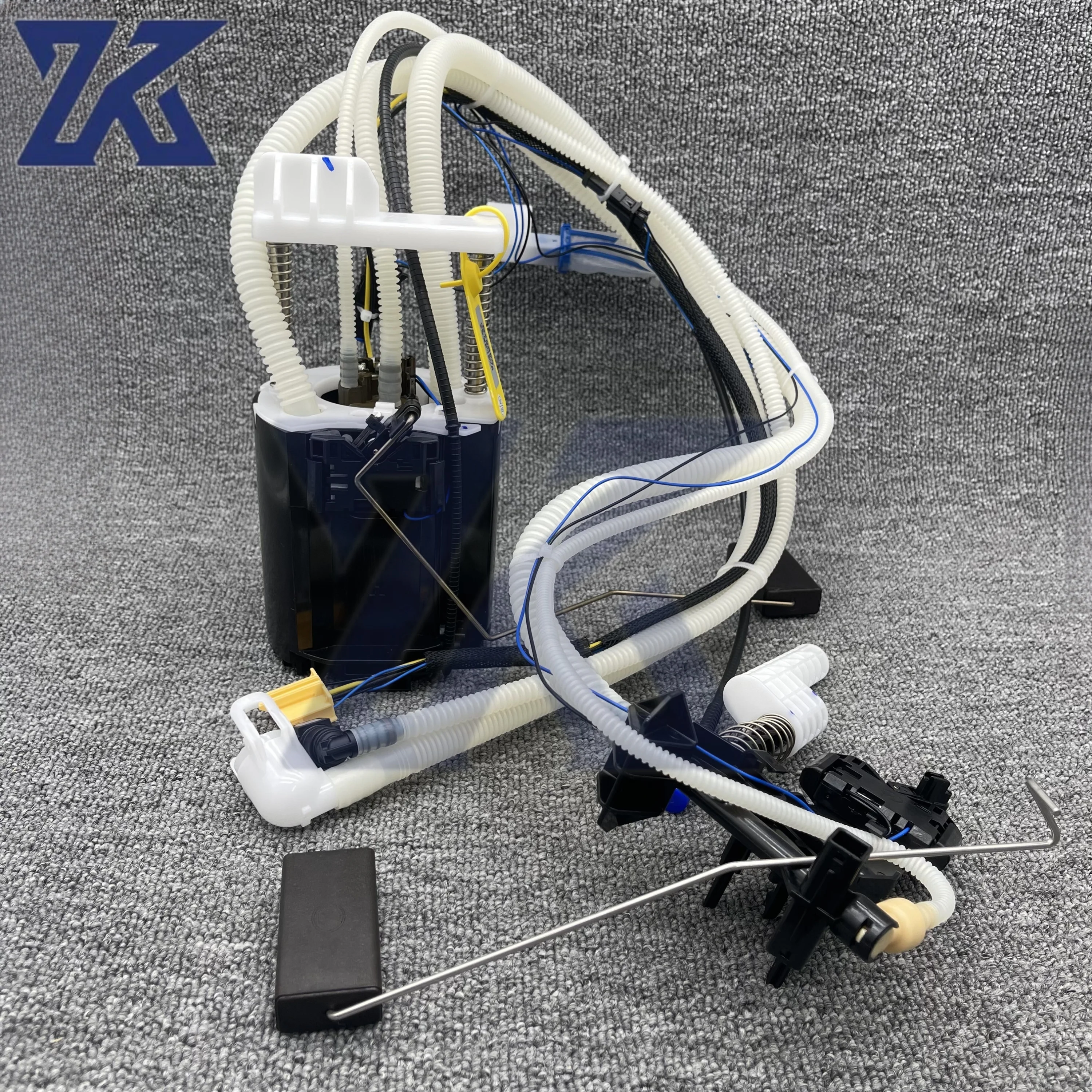 

Fuel Pump Assembly LR015178 For RANGE ROVER III (L322) 4.4T V8 2002-2012