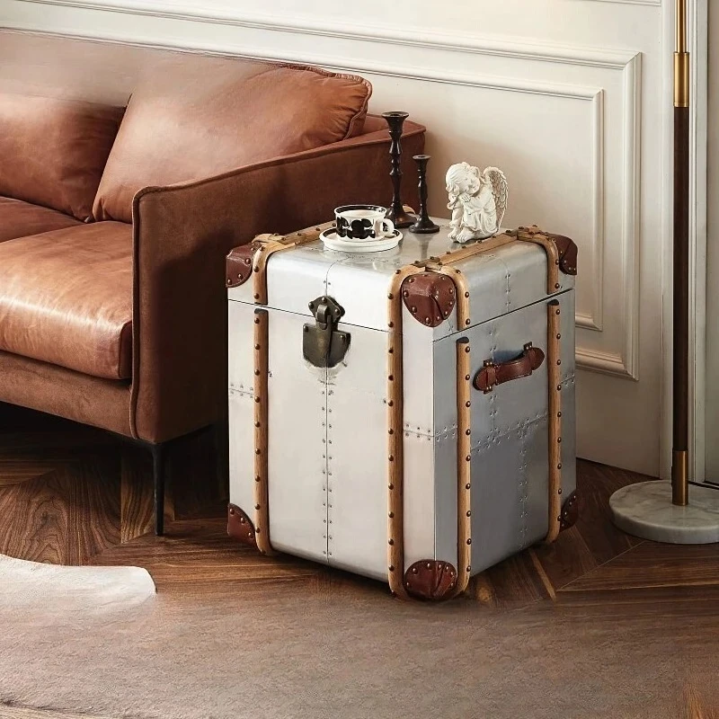 

American country side few lockers rivets retro leather case storage cabinet handicraft box