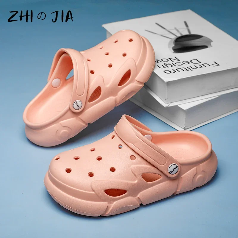 Hot Selling EVA Children's Shoes Indoor Lightweight Slippers Boys and girls Hole Shoes Summer Outdoor Beach Sandals 24-37