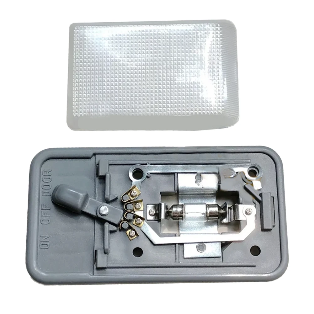 Auto Interior Dome Light Lamp 81240-04010 10*5*4cm For Toyota For Hilux LN106 YN106 RN85 LN107 Truck For 4RUNNER Ceiling Light