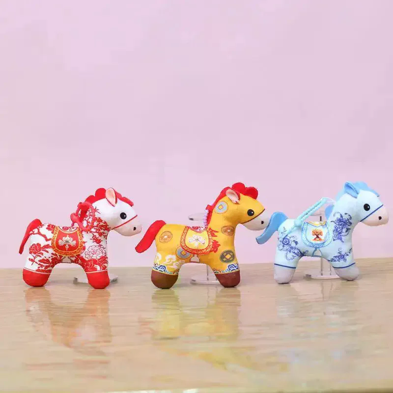 1 pz cartone animato pony bambola decorazione carino ciondolo borsa 2026 capodanno cinese mascotte cavallo peluche portachiavi regali