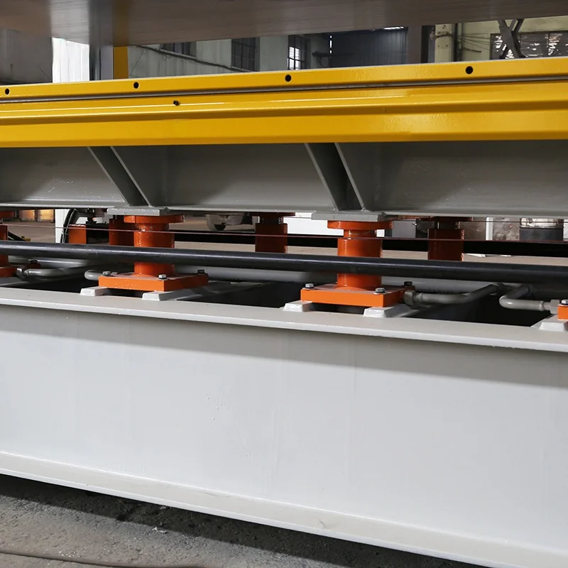 Máquina de prensado en caliente de melamina Mdf de prensa caliente para madera contrachapada