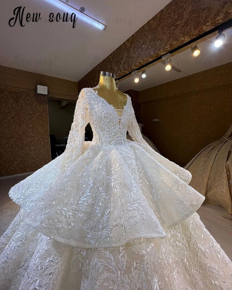 Vestidos de casamento personalizados Appliqued Princesa Lace V Neck, manga comprida, vestido de noiva em camadas, marfim, luxo, 2023