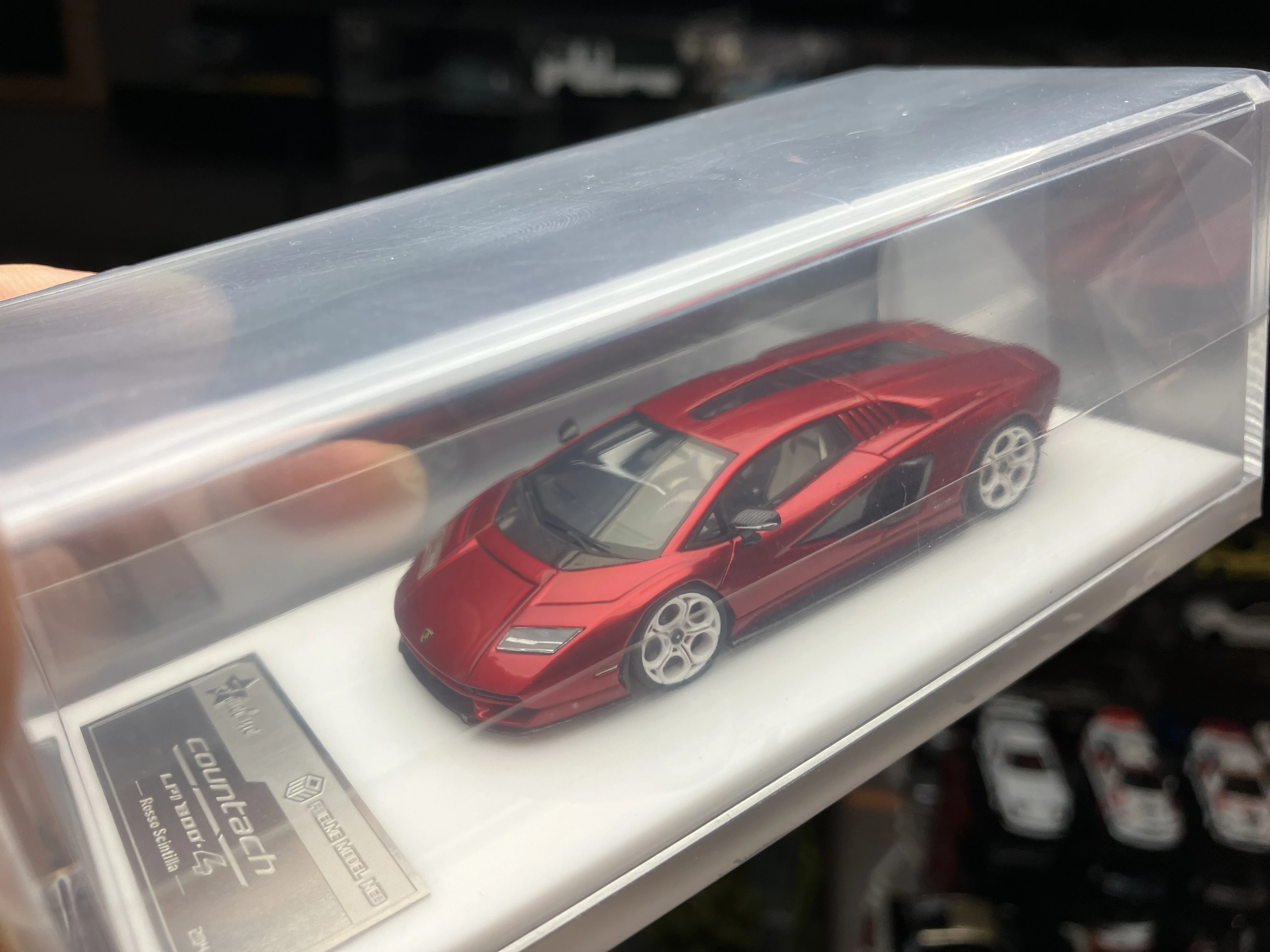 

1:64 Fuelme Countach Lpi 800-4 Resin Red Model car Limited Alloy