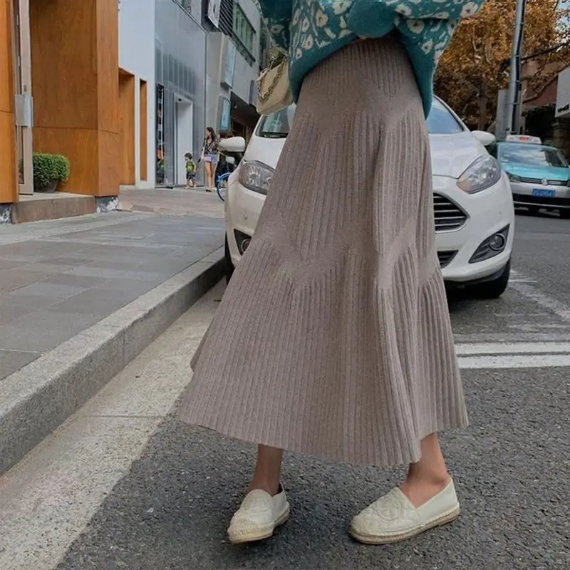 Style Mid Length Knitted Skirt for Womenwith a High Waist and a Drooping Feel a Large Skirt and Pleated A-line Umbrella Skirt