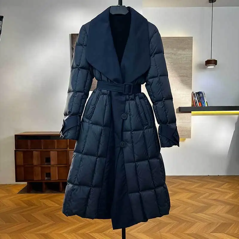 Women's High End Light Luxury Down Jacket Winter New Fashion Slim Fit Warm Thickened Splicing Design Sense Elegant Coat