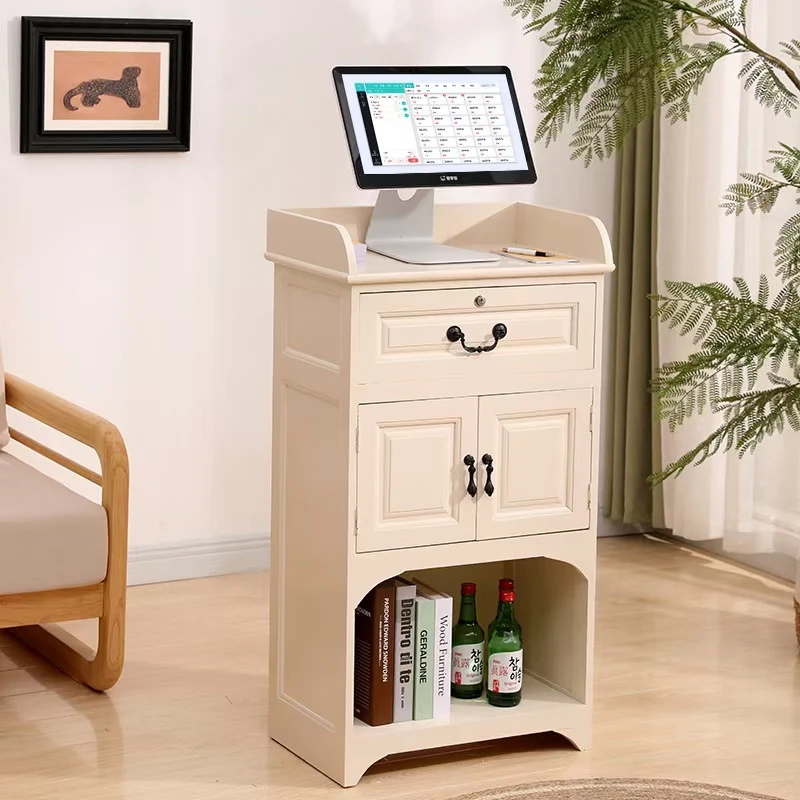 &Small checkout page Personalized Internet celebrity clothing store Receipt desk Reception desk