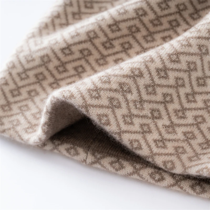 Autumn And Winter New Arrival 100% Cashmere Hats Women Retro Pattern Warm Knitted Skullies Cap Soft And Comfortable Outdoor Hat