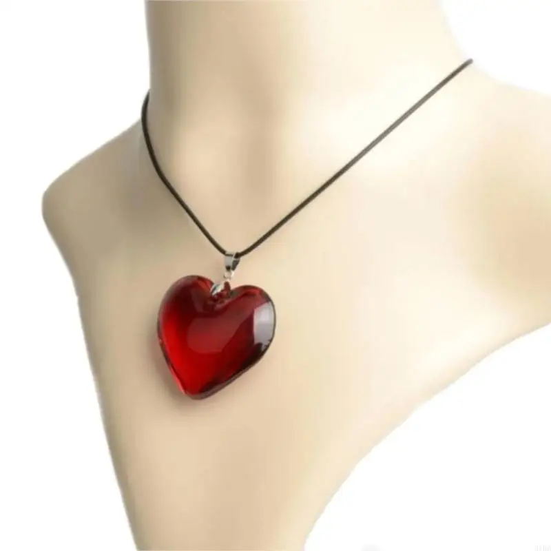 

Red Passion Heart Necklace Crystal Pendants Clavicle Chain Necklace Fashion Jewelry Glass Charm Necklace for Women Girl