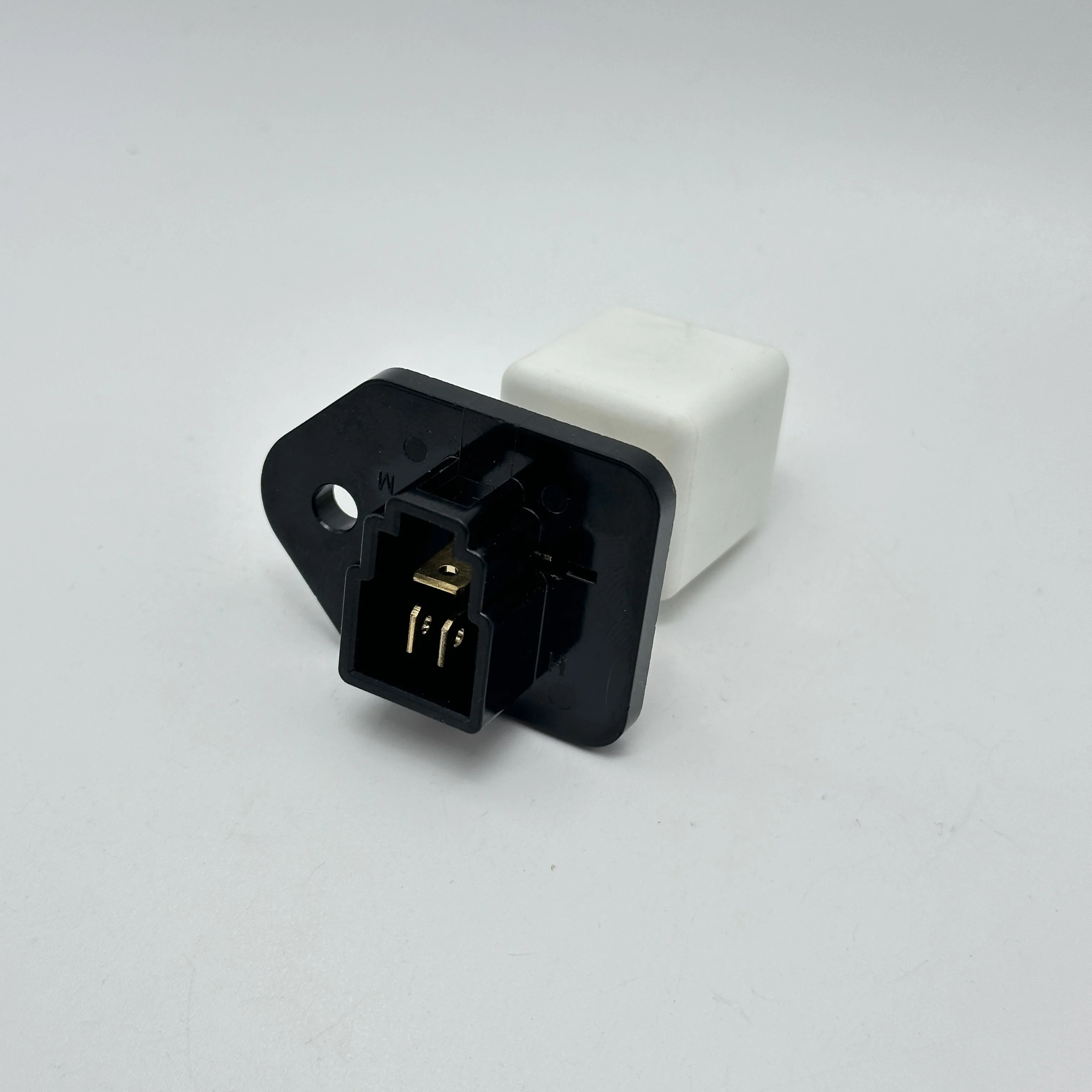 HVAC blower motor resistors are available for 01-06 LS430 OEM: RU-272,2468103270, 8863530450