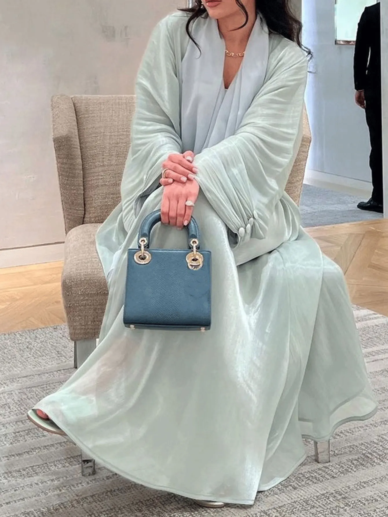 

Light Green Abaya for Muslim Women Loose Fit Robe Soft Fabric Suitable for Daily Use Prayers and Casual Outings Modest Attire