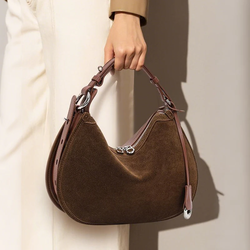 

New Spring and Summer Style Frosted Leather Advanced Sense Crescent Shoulder Bag, Fashionable Retro Minimalist Crossbody