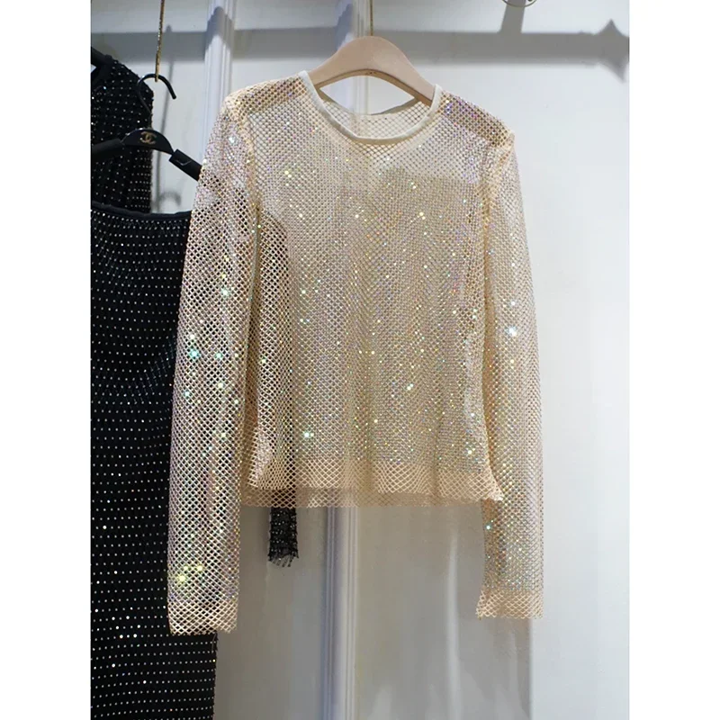 Verão novas senhoras temperamento strass em torno do pescoço manga longa brilhante luz das estrelas oco brilhante camisa de fundo feminino tendência superior
