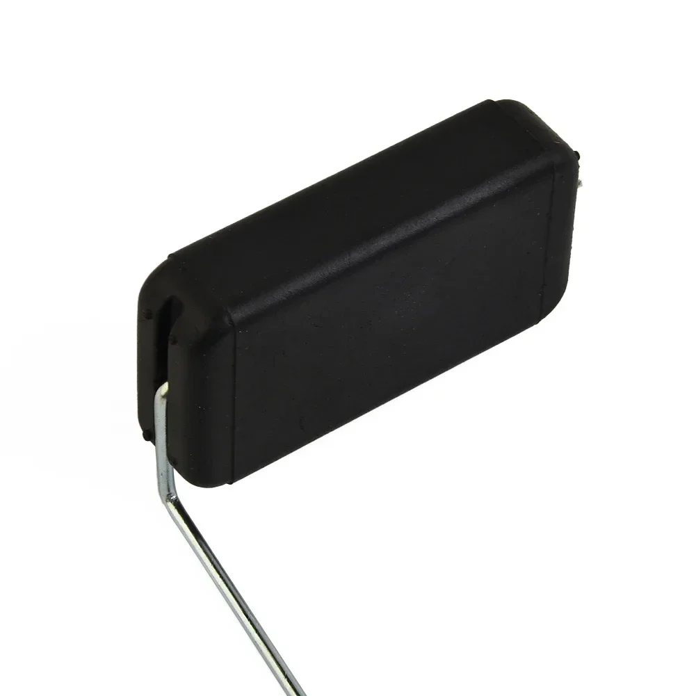 

Датчик уровня топлива 8332069015, совместимый с Toyota Land Cruiser FJ60 FJ62 BJ60 HJ60, протестирован и готов к установке.