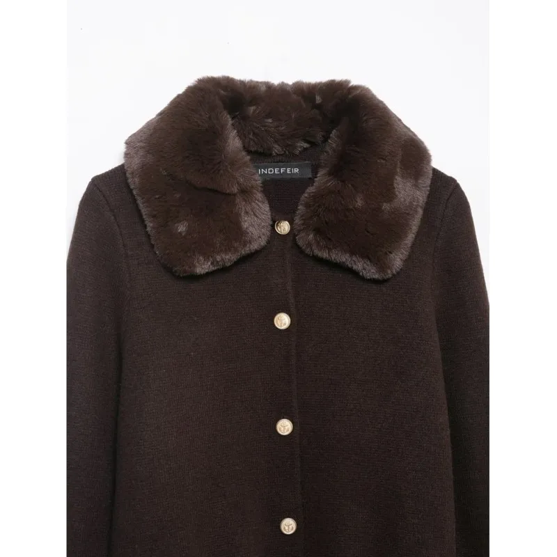 سترة نسائية للخريف والشتاء مع ياقة من الفرو الصناعي وزر جيب غير رسمي معطف نسائي أنيق سترة علوية أنيقة