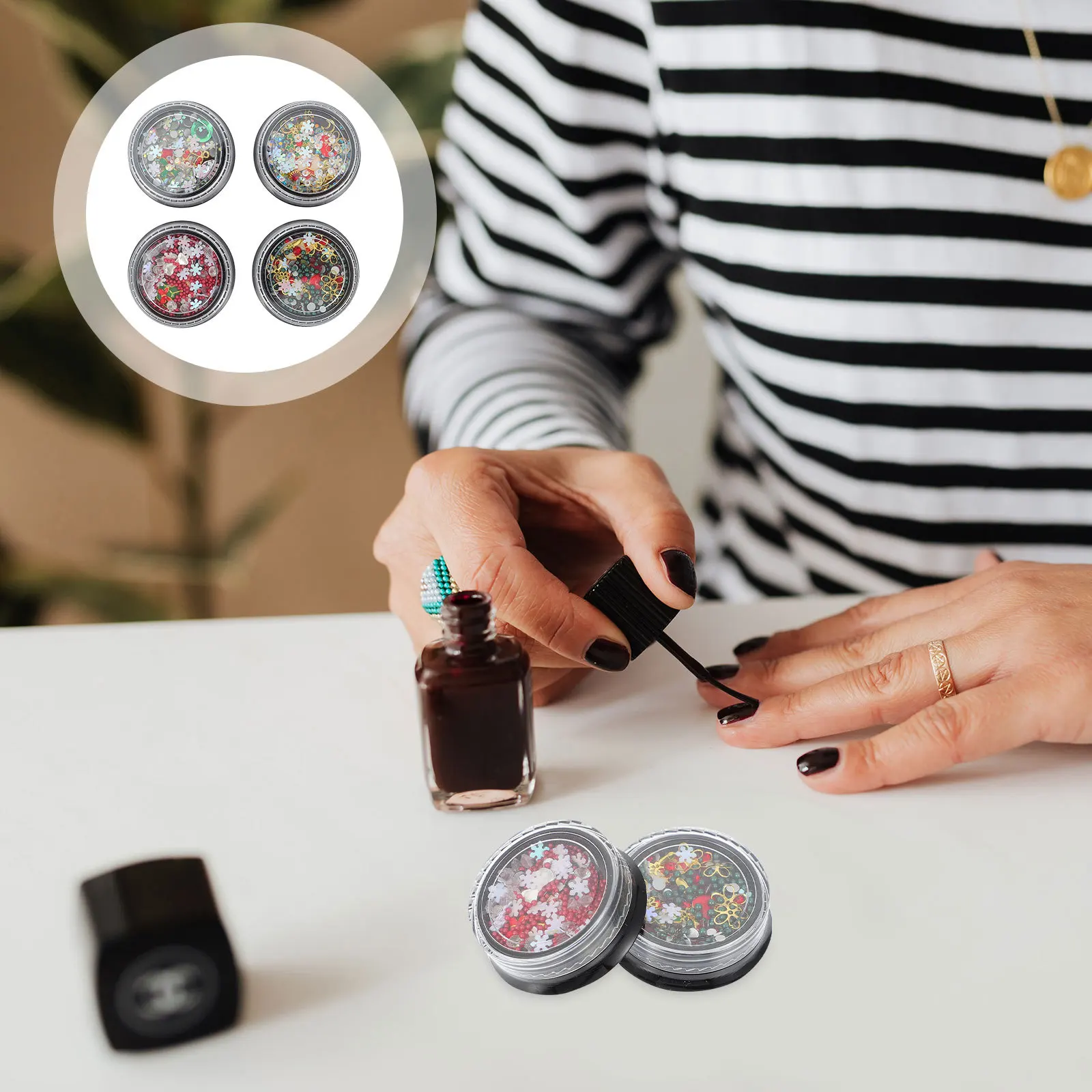 

Christmas 3D Alloy Nail Charms 4 Boxes Nail Art Ornaments DIY Accessories Xmas Manicure Decors Manicure Decors