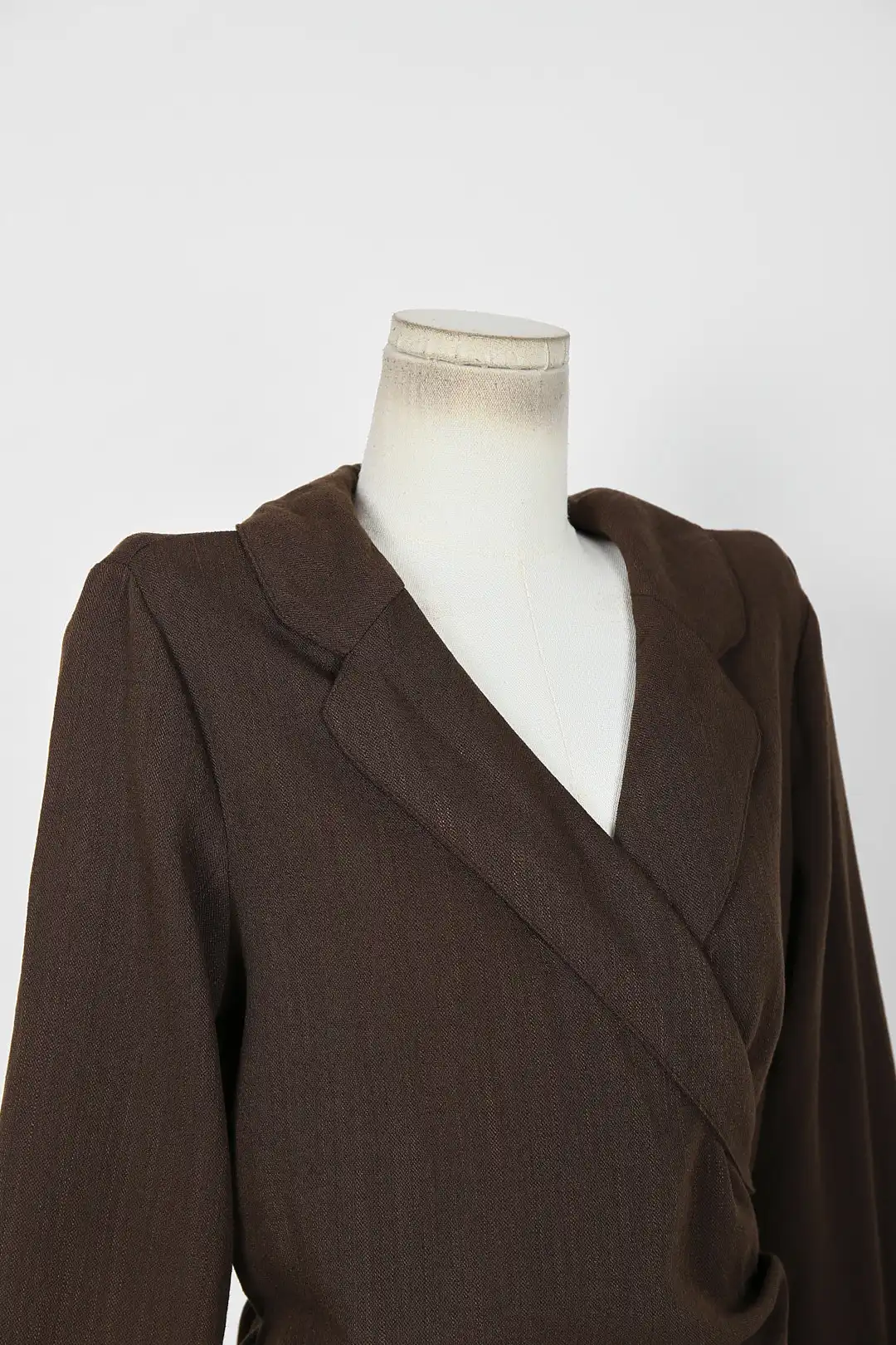 طقم بليزر نسائي عتيق وتنورة طويلة لربيع 2025 بدلة أنيقة للمكتب للسيدات باللون البني بأكمام طويلة ملابس رسمية عصرية