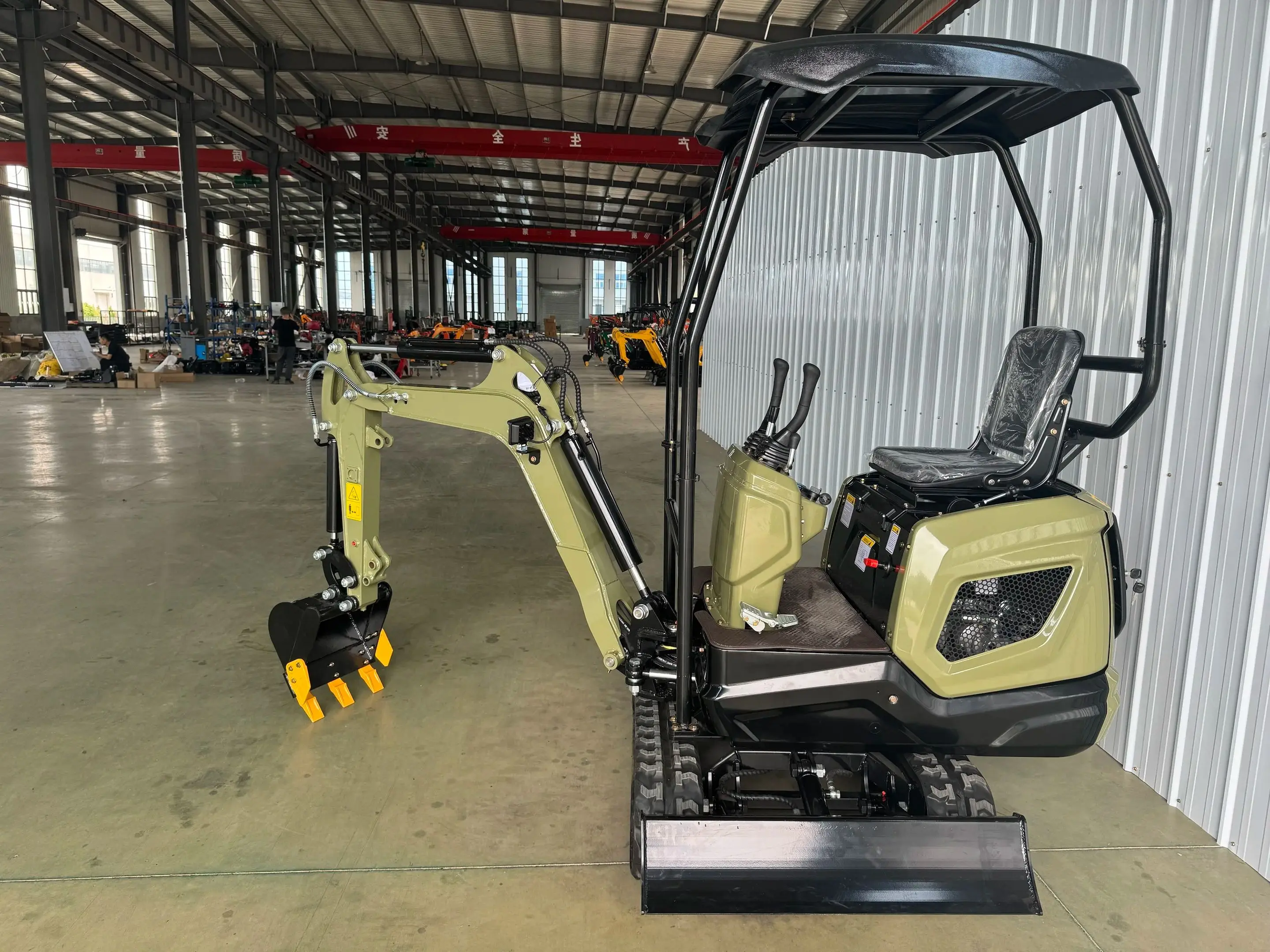 

Bestselling agricultural excavator household mini excavator 1.2-ton tracked mini excavator with accessories