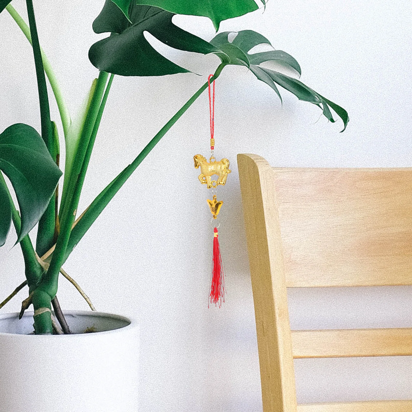 

18pcs Chinese New Year Hanging Pendant Traditional Red Lantern With Horse Ingot Charm For Home Wall Tree Spring Festival Decor