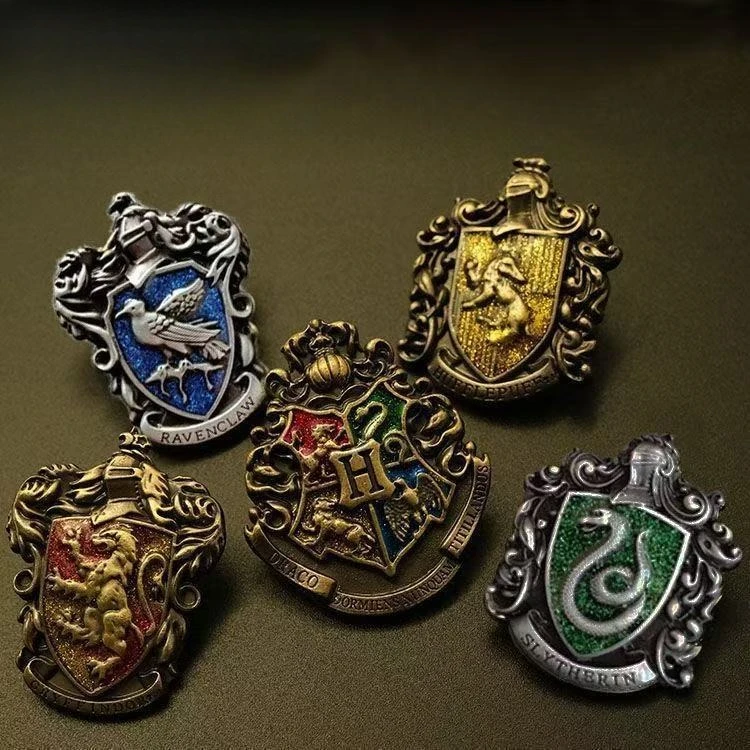 

Premium Gryffindor School House Badge 3D Logo Alloy Enamel Pins Brooch Set Anime Collectible Backpack Charms Gift for Wizard Fan