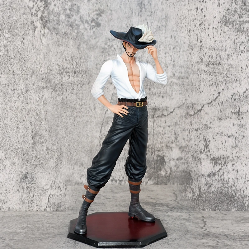 新リリースワンピース白制服イーグルアイチョッパーミホーク Abs プラスチックアクションフィギュアデスクトップ装飾グッズギフト